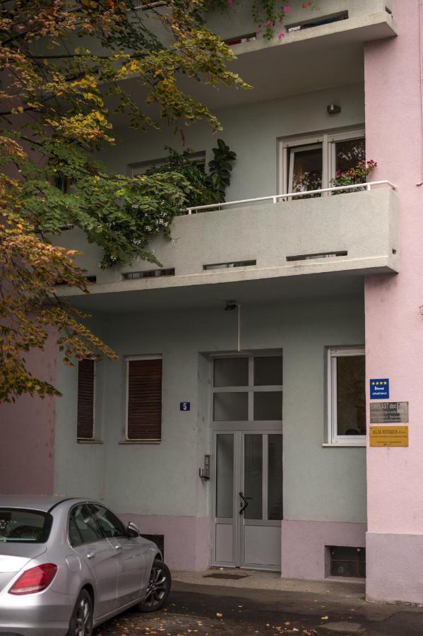 Apartman Pannonica Pin 0-24H Apartment Slavonski Brod Exterior foto